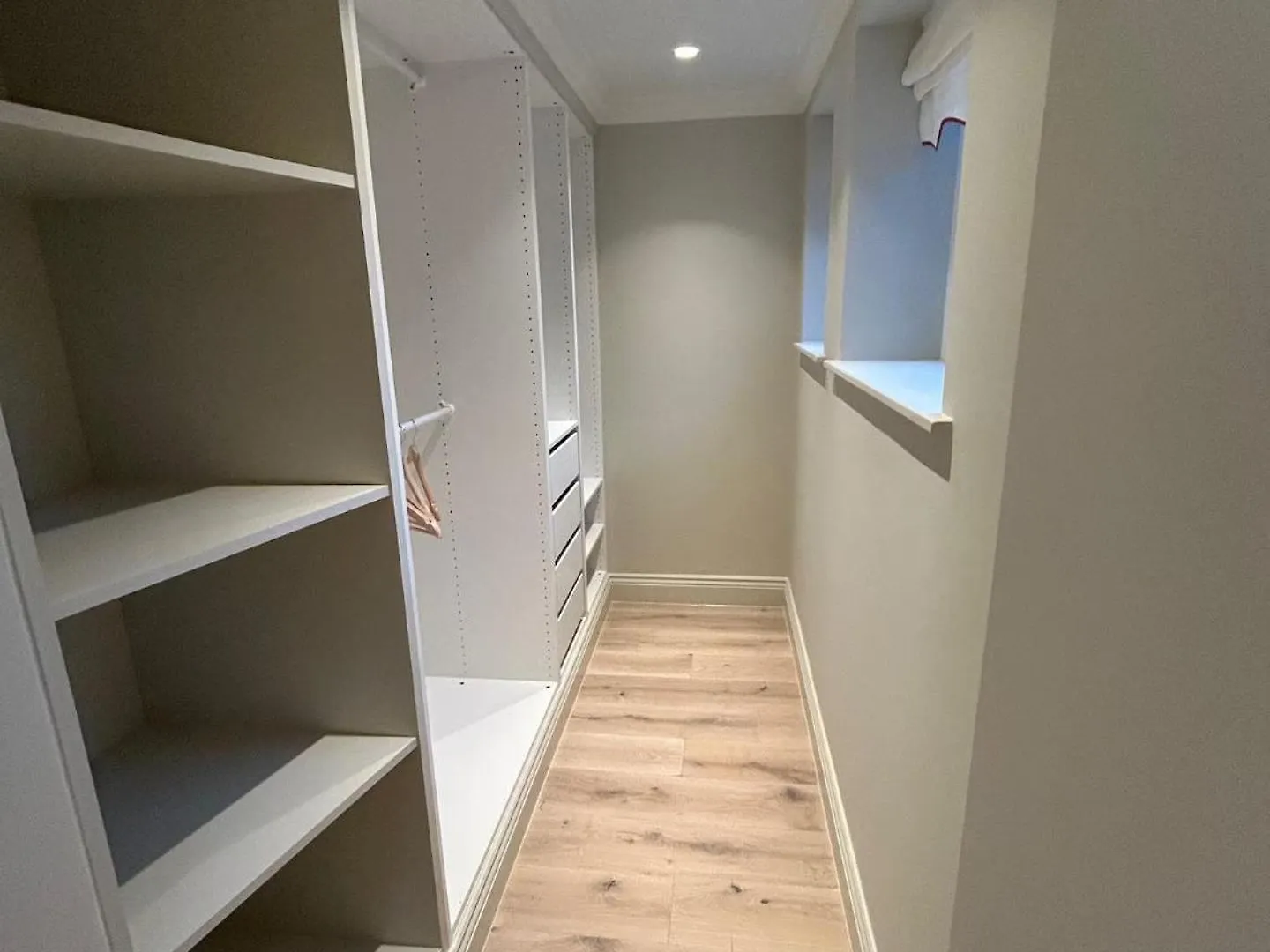 Pass The Keys Chic Central Loft-Style Studio Twickenham