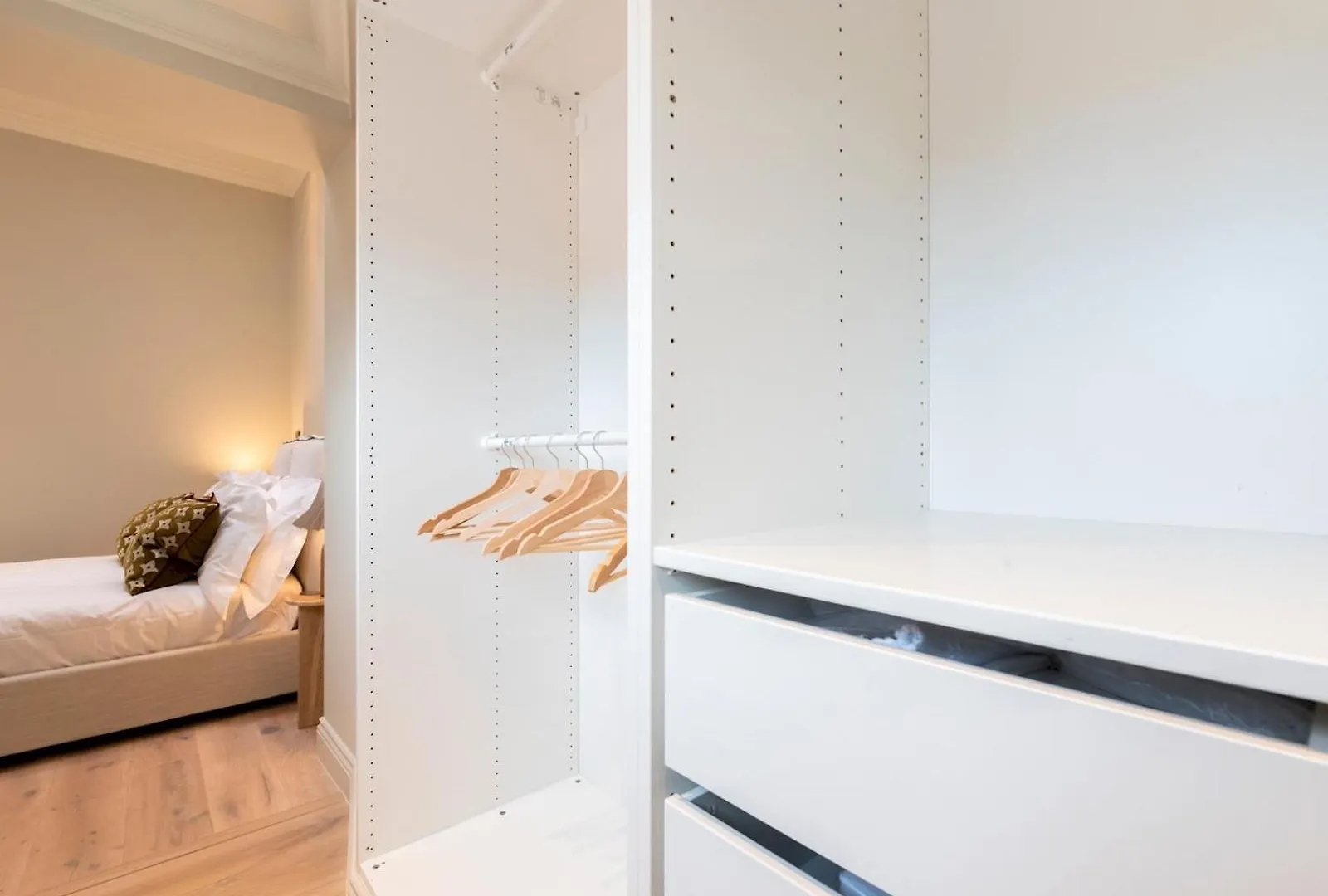 Pass The Keys Chic Central Loft-Style Studio Twickenham 0*,  United Kingdom