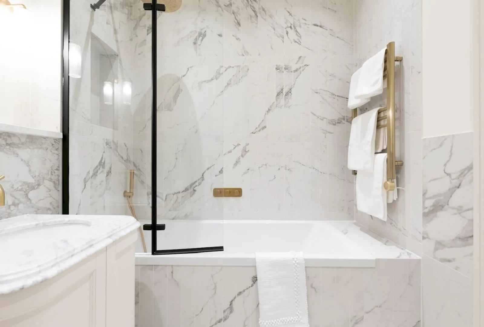 Apartment Pass The Keys Chic Central Loft-Style Studio Twickenham