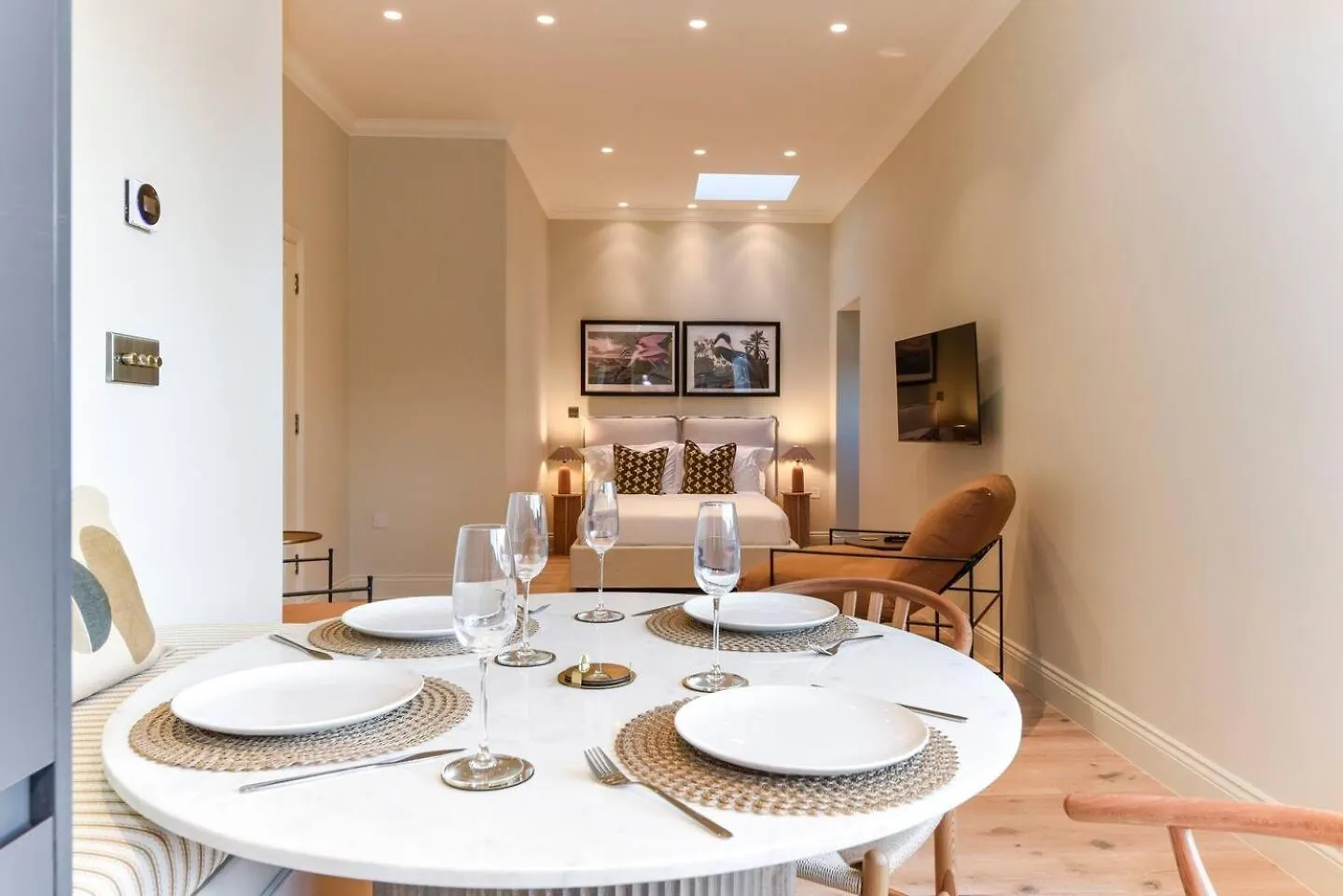 Apartment Pass The Keys Chic Central Loft-Style Studio Twickenham
